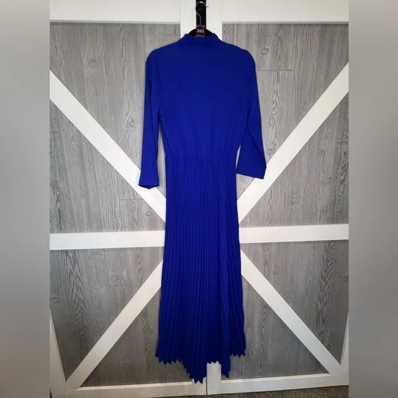 263. Lady Women's Solid Colored Lantern Sleeve Jumpsuit With Pleats Medium - Picture 4 of 6